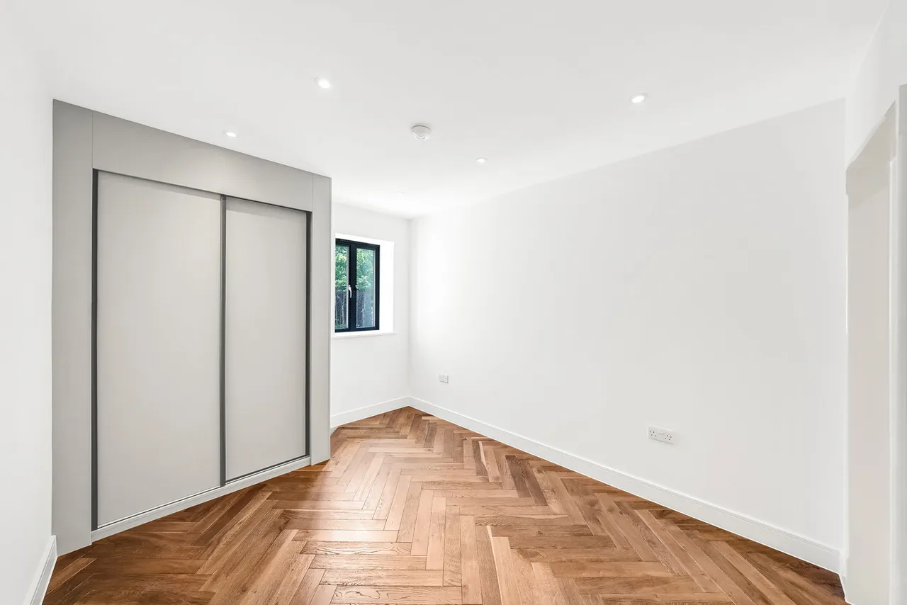 Magnolia Heights, Manor Road, Chigwell, Essex IG7, photo 11