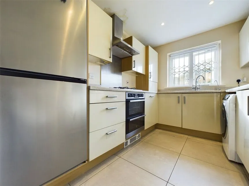 Bernwelle Avenue, Romford, RM3, photo 11