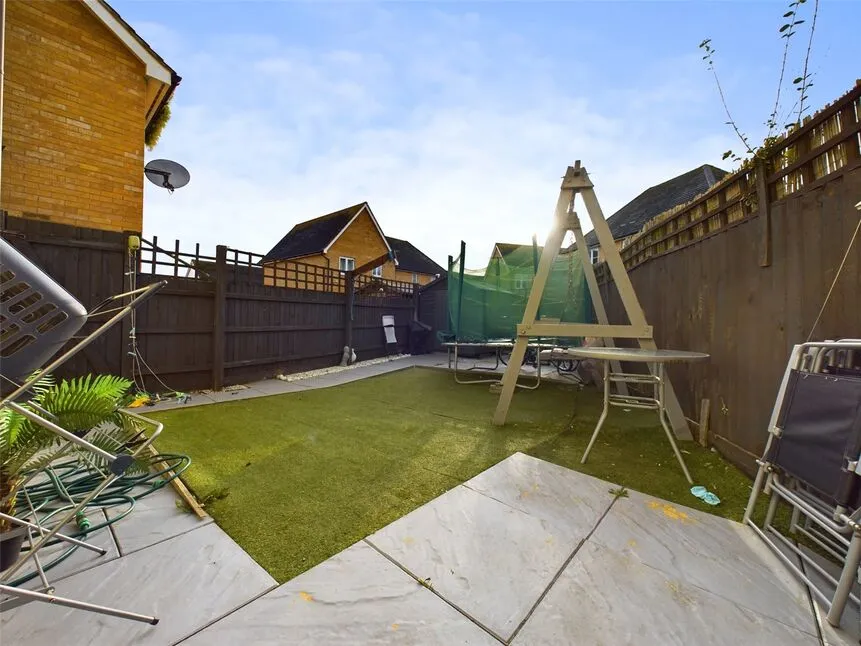 Bernwelle Avenue, Romford, RM3, photo 9