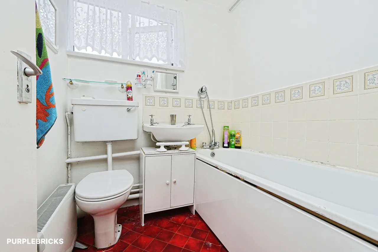 Taunton Road, London, SE12, photo 14