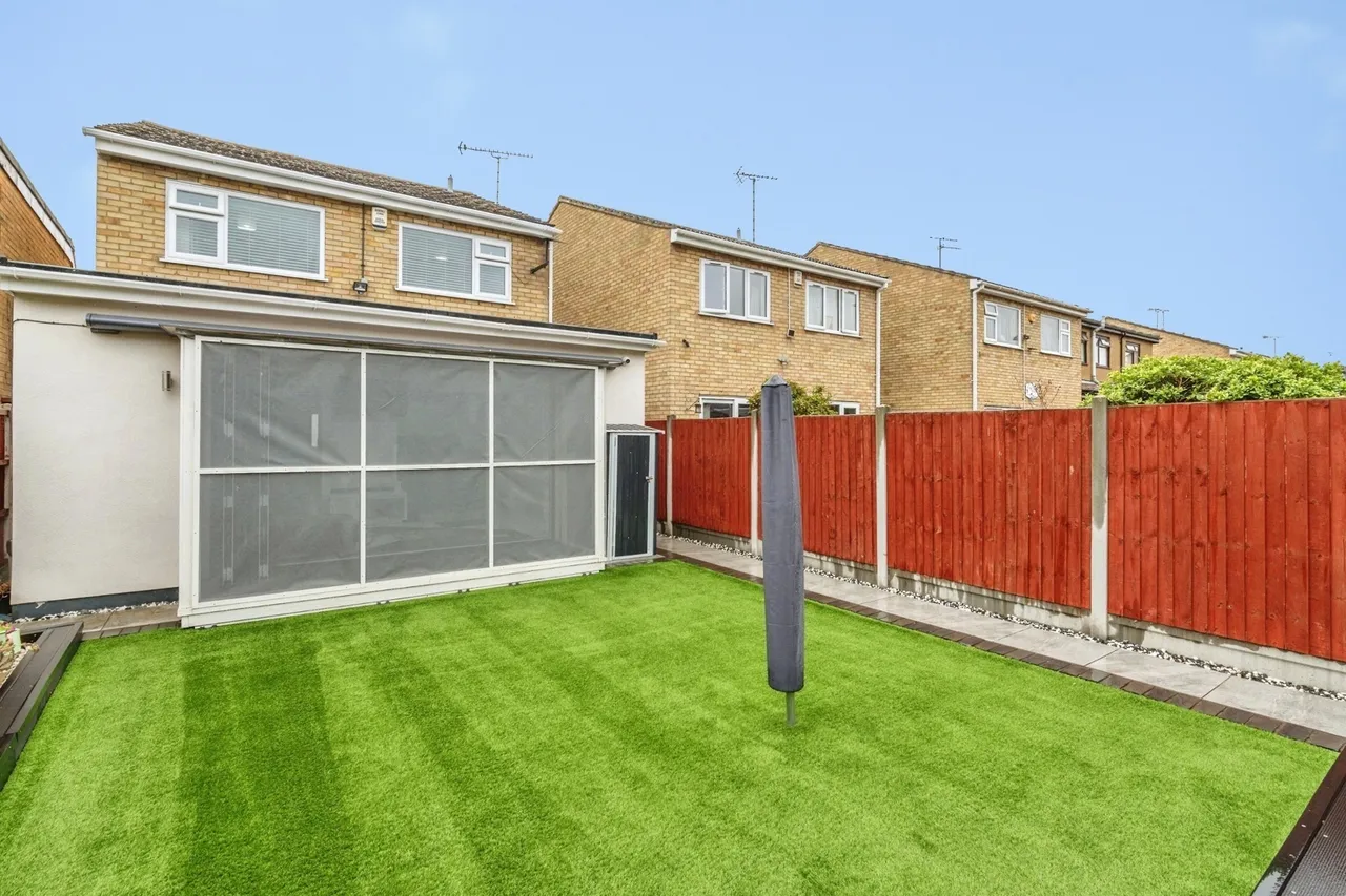 Southend Road, STANFORD-LE-HOPE, Essex, SS17, photo 31