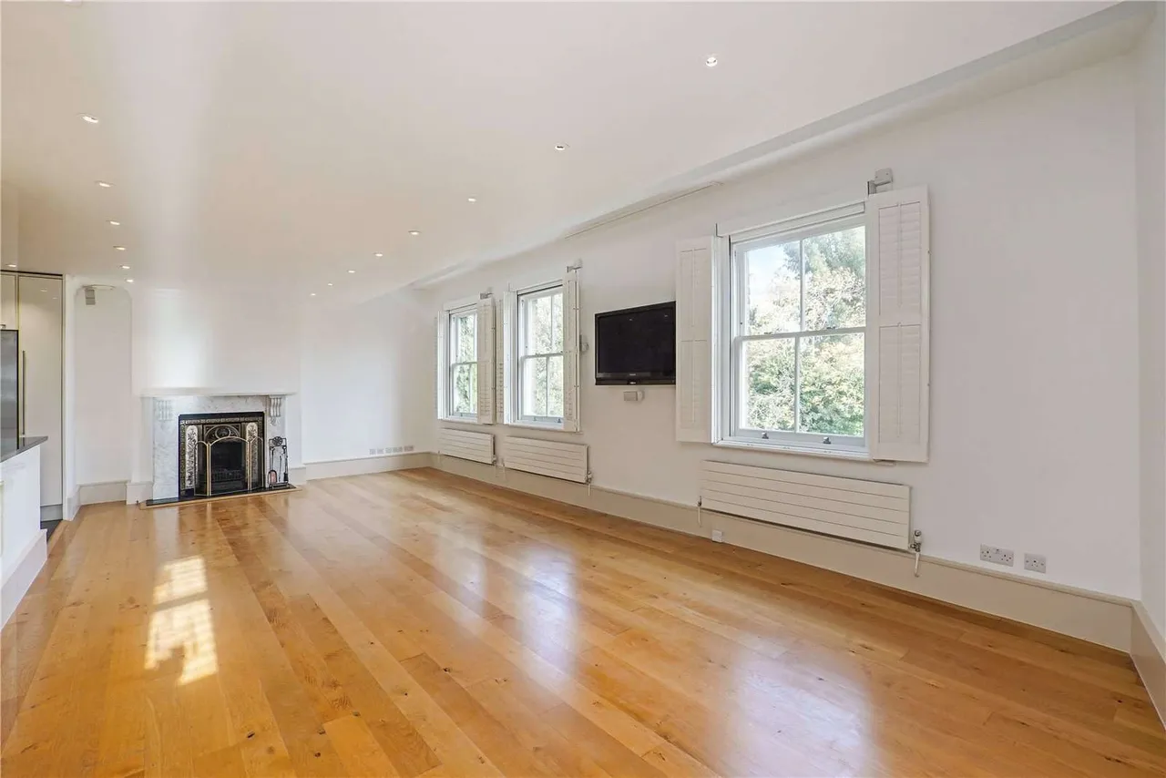 Downside Crescent, London, NW3, photo 5