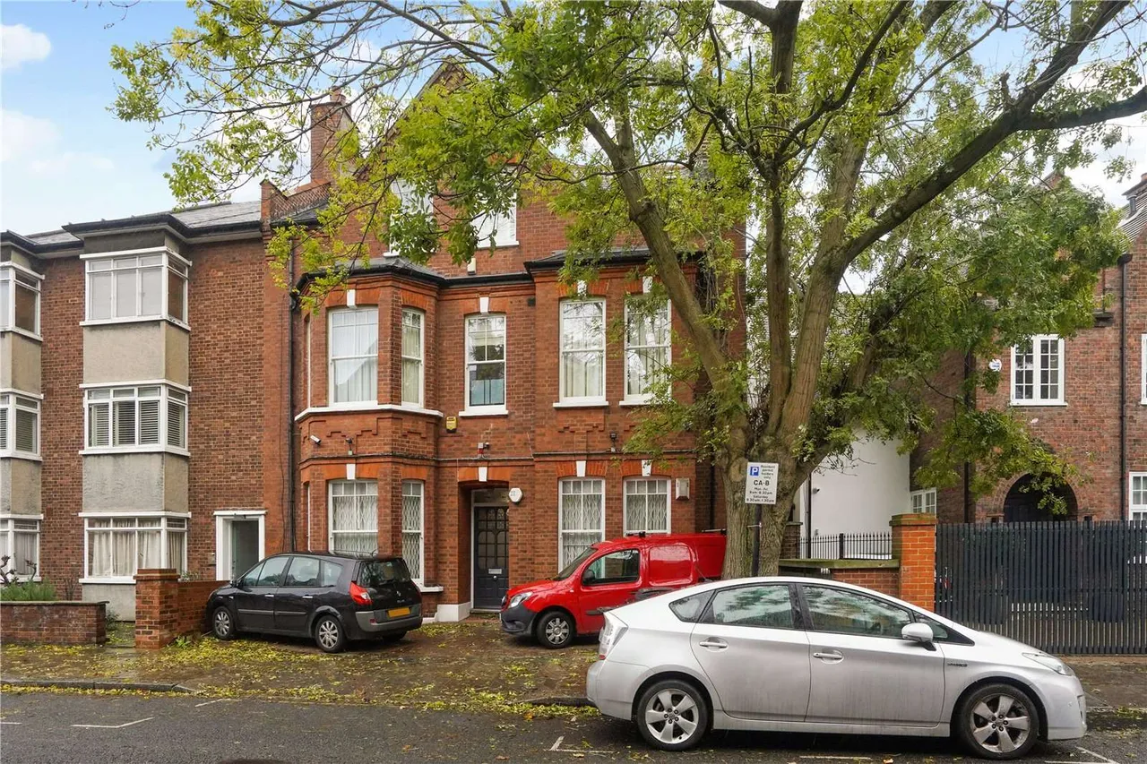 Downside Crescent, London, NW3, photo 14