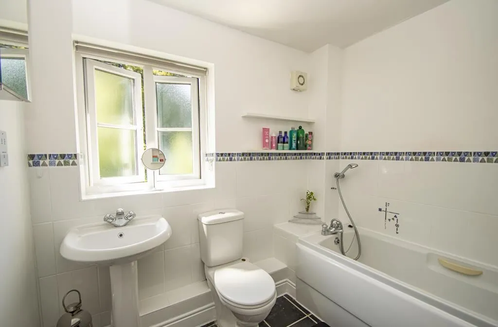 Wallingford Road, Goring-On-Thames, RG8, photo 8