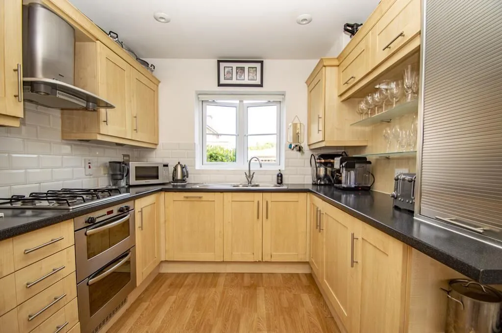 Wallingford Road, Goring-On-Thames, RG8, photo 3