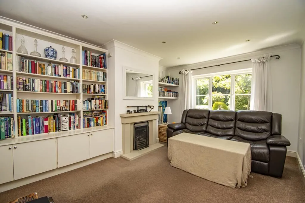 Wallingford Road, Goring-On-Thames, RG8, photo 2