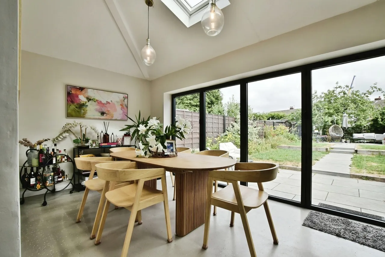 Pingate Drive, Cheadle Hulme, Cheshire, SK8, photo 2