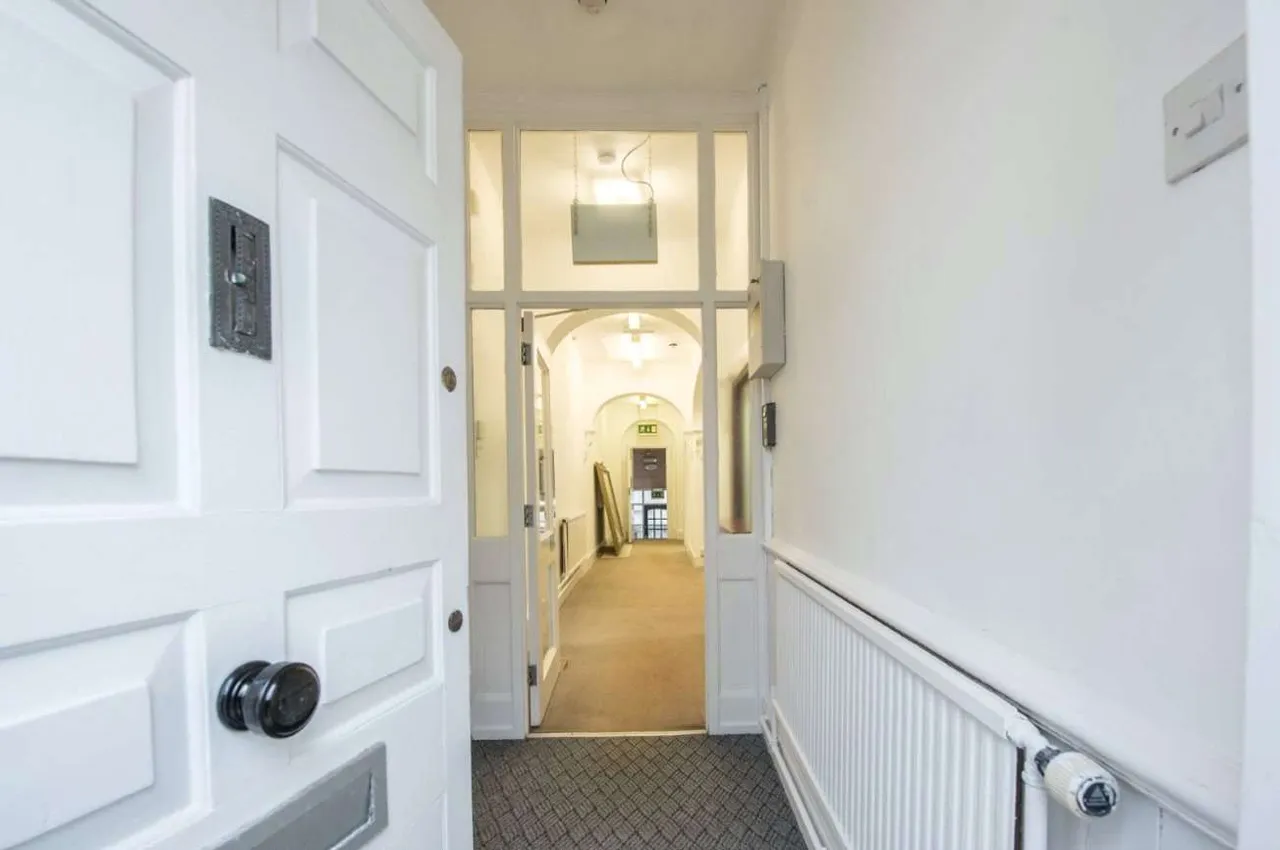 St. Peters Street, Carmarthen, Carmarthenshire, SA31 1LN, photo 5
