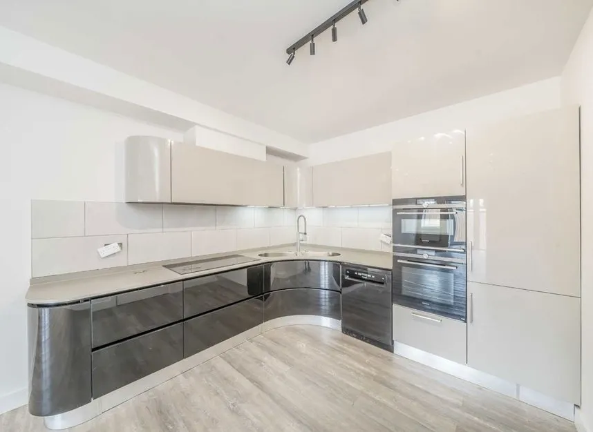 Woodland Way, Mill Hill, NW7, photo 3