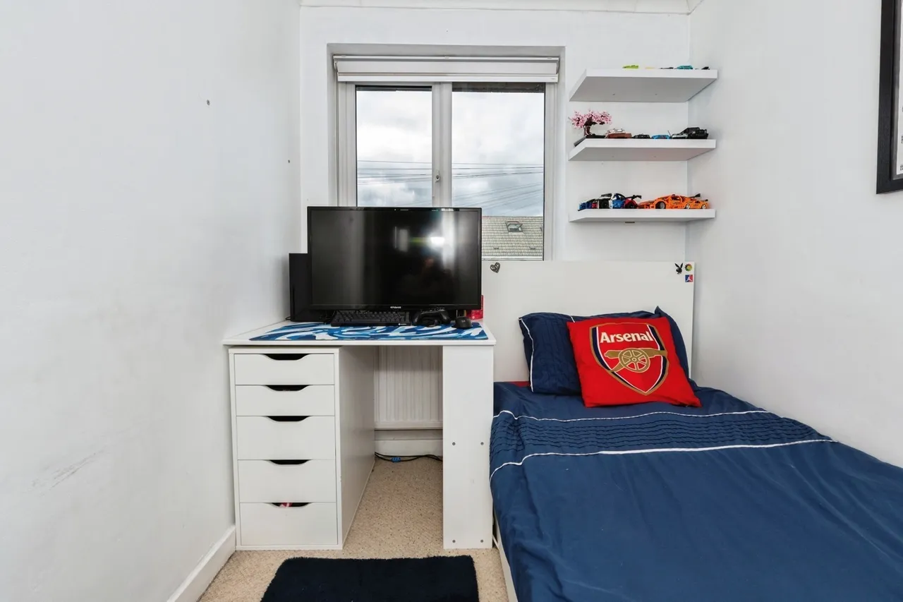 Lonsdale Crescent, Dartford, DA2, photo 17