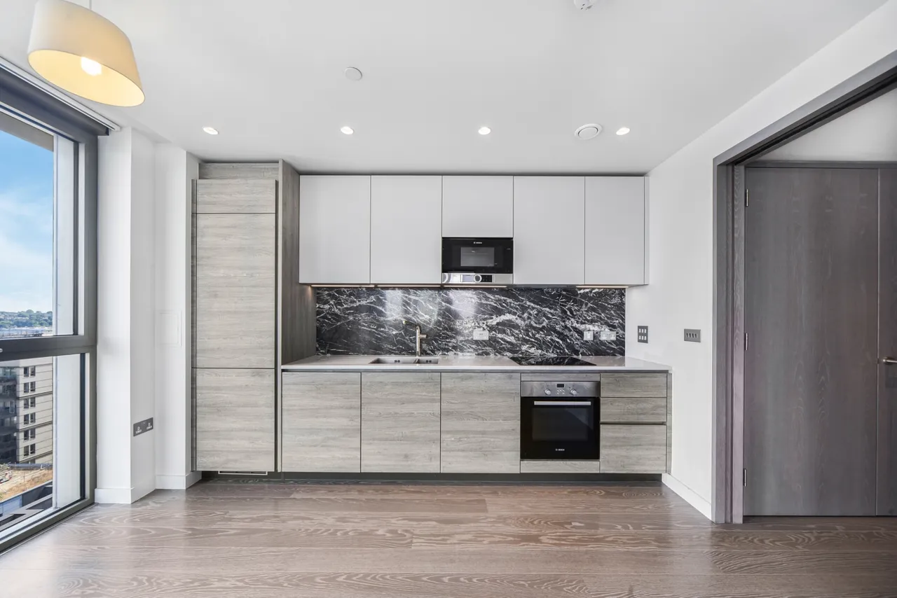 Pilot Walk, 1 The Lighterman, Greenwich Peninsula, London, SE10, photo 5