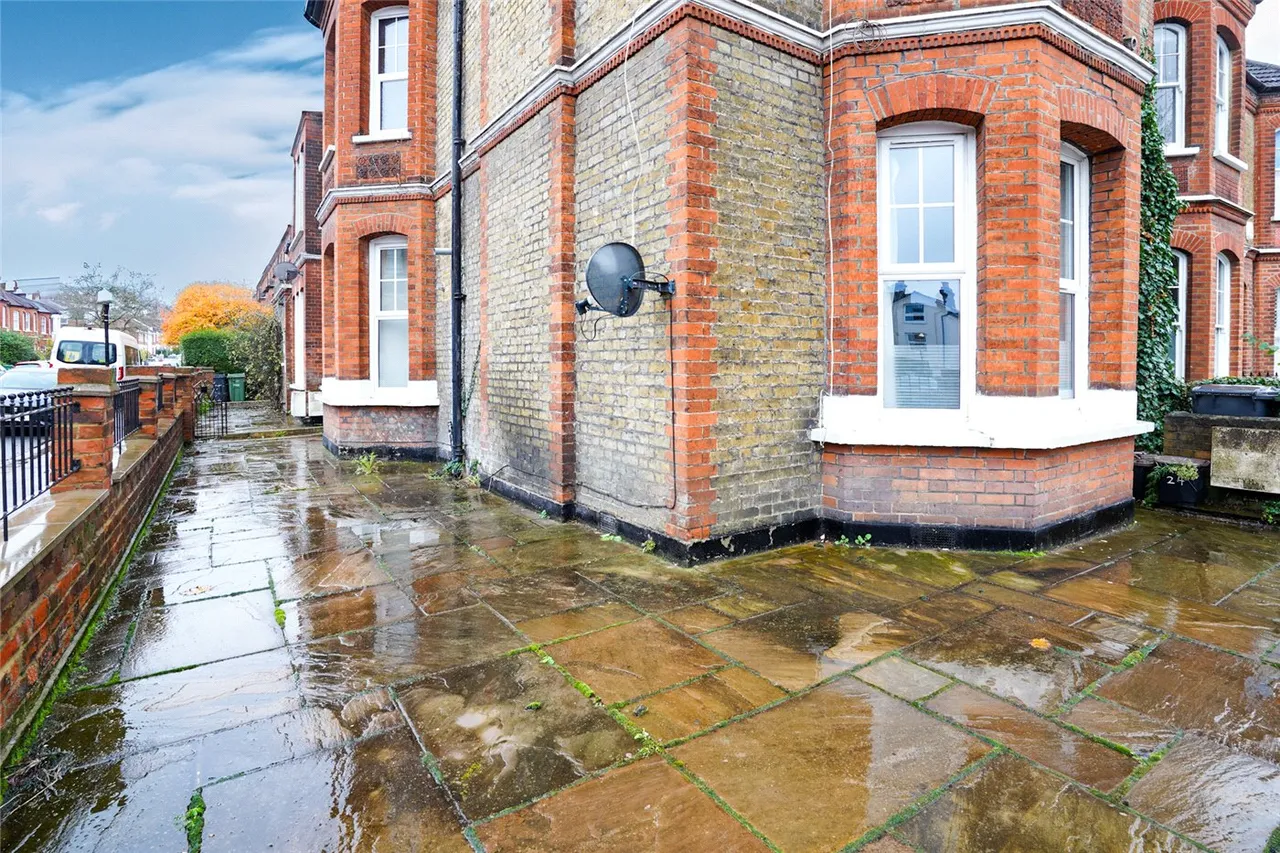 Thorncliffe Road, London, SW2, photo 7