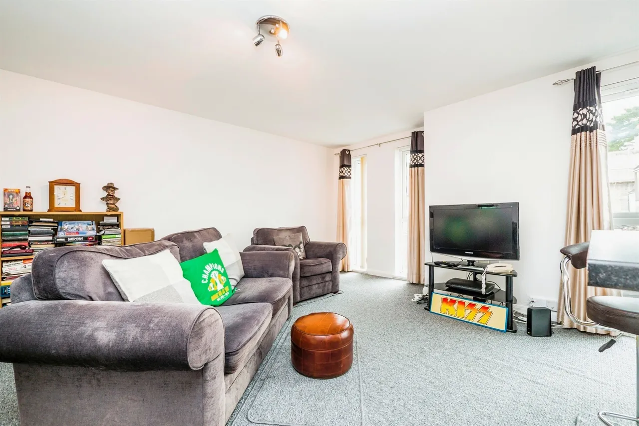 Malefant Street, Cathays, CF24, photo 2