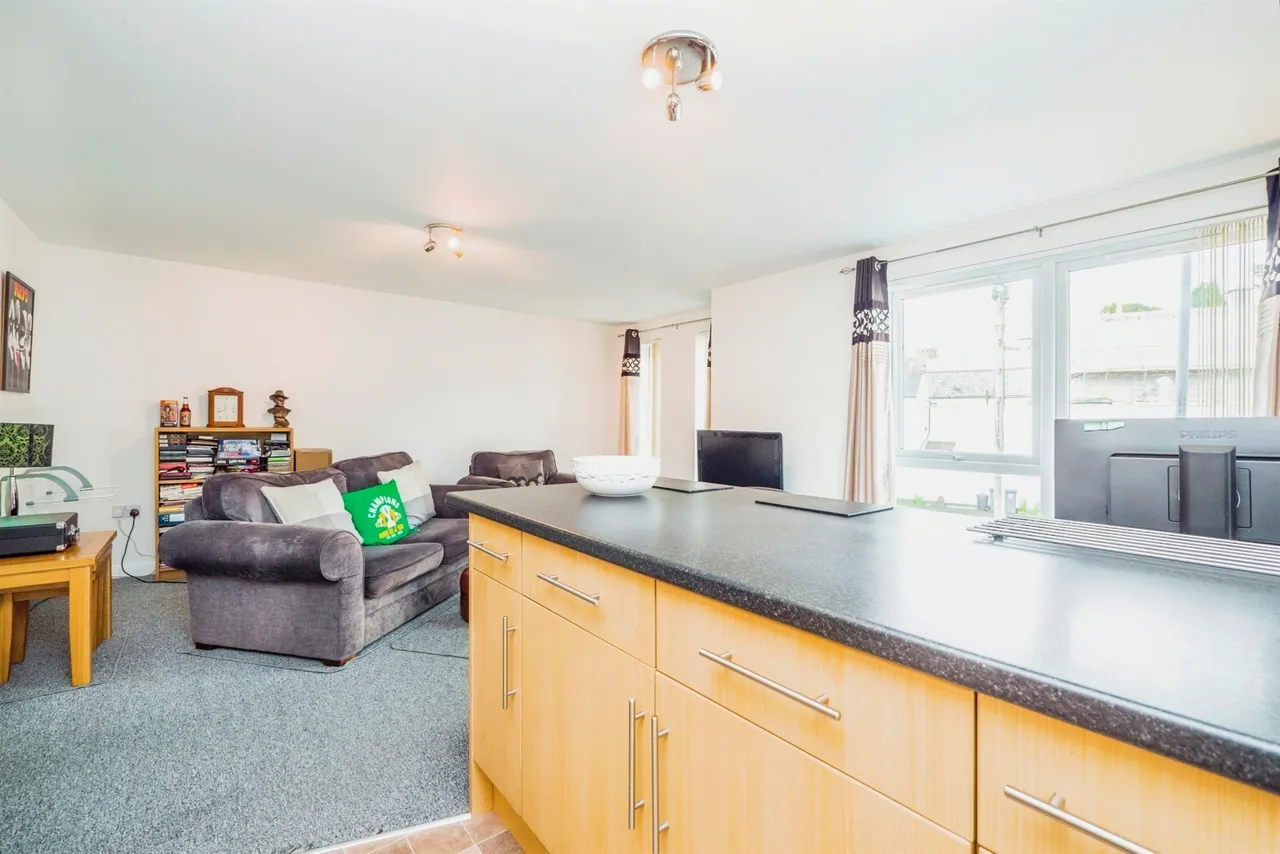 Malefant Street, Cathays, CF24, photo 12