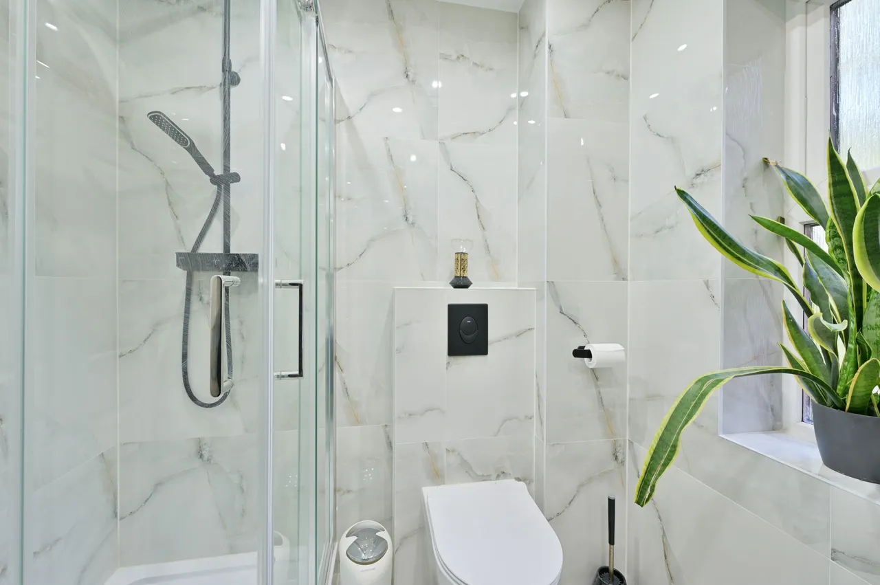 5 Seymour Court, 333 Upper Richmond Road, London, photo 8