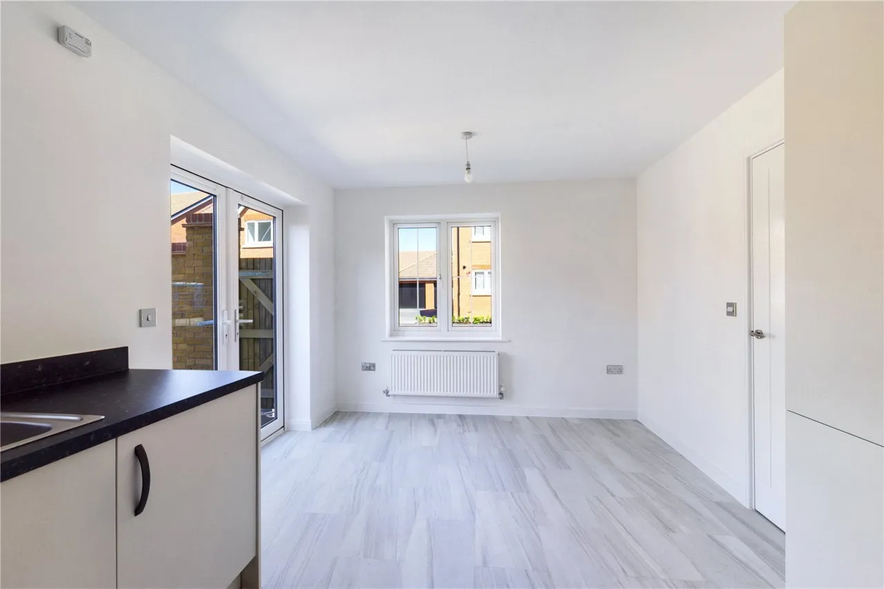 Honey Bee Street, Calcot, RG31, photo 7