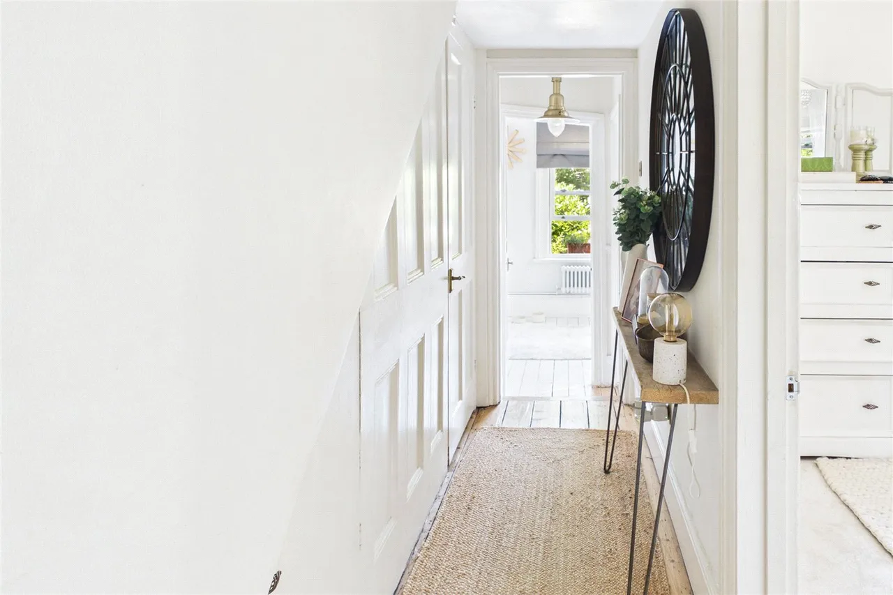 Hopton Road, London, SW16, photo 10