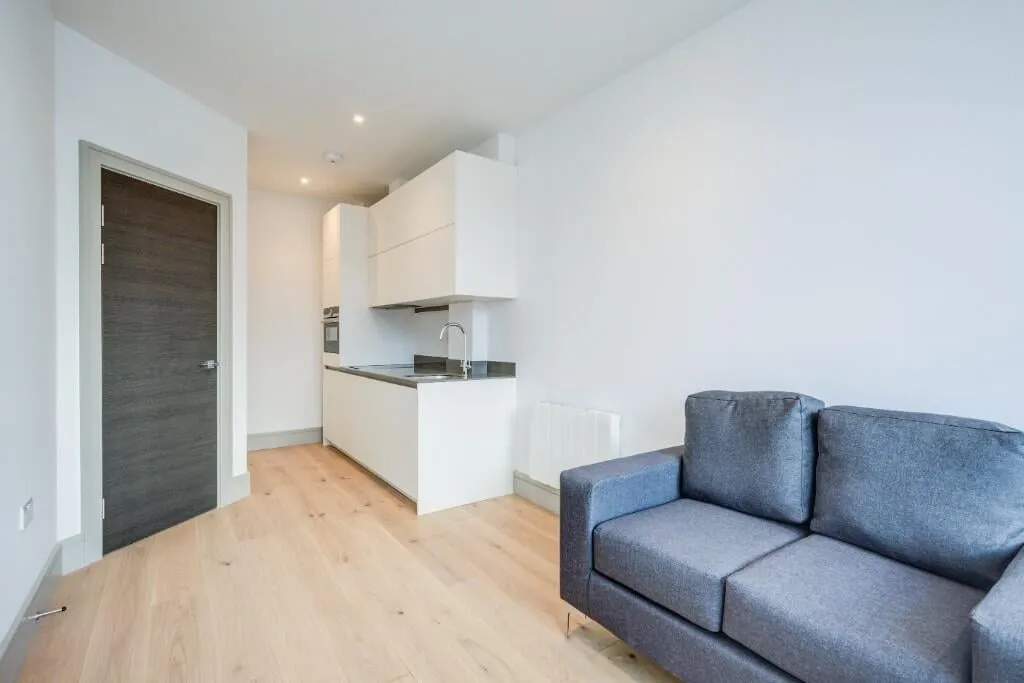 Imperial Drive, Harrow, HA2, photo 6