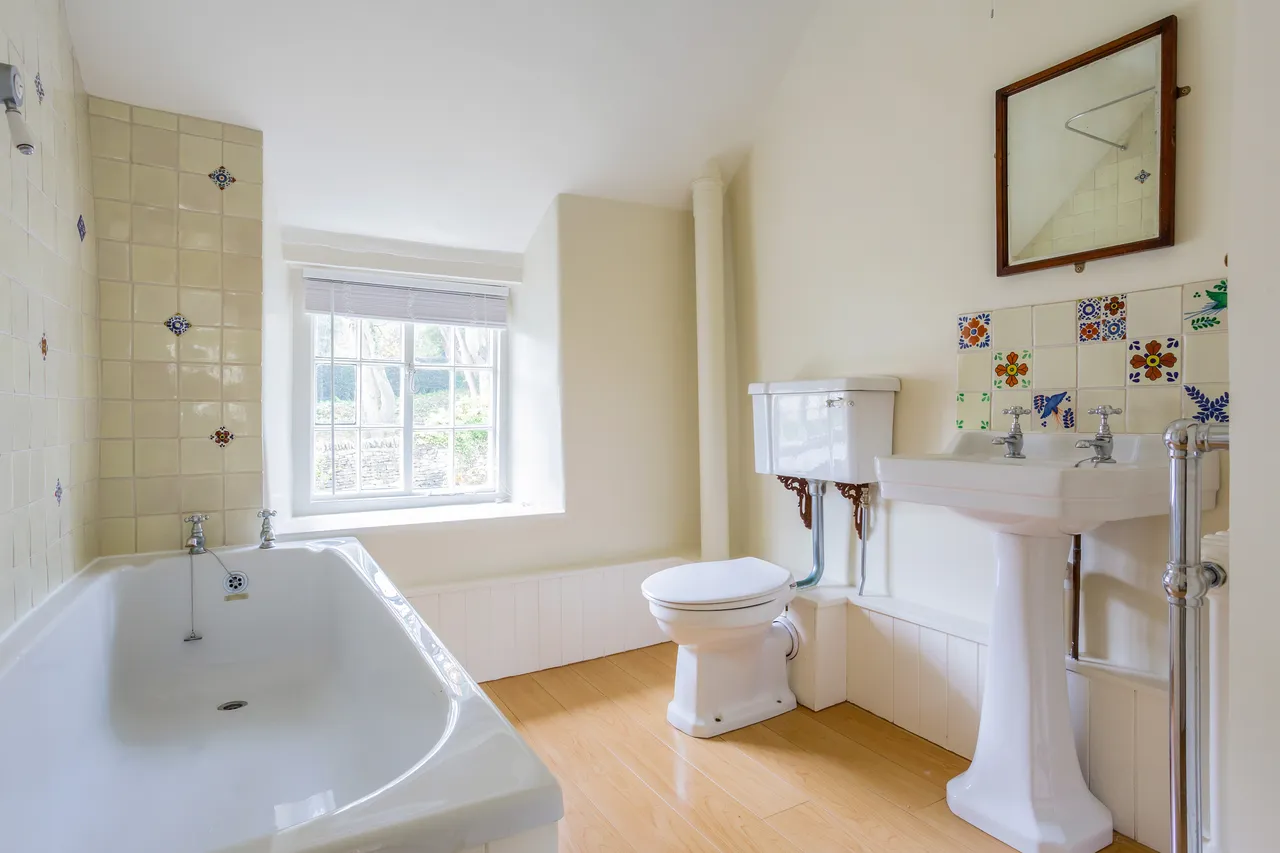 School Hill, Little Minster, OX29, photo 8