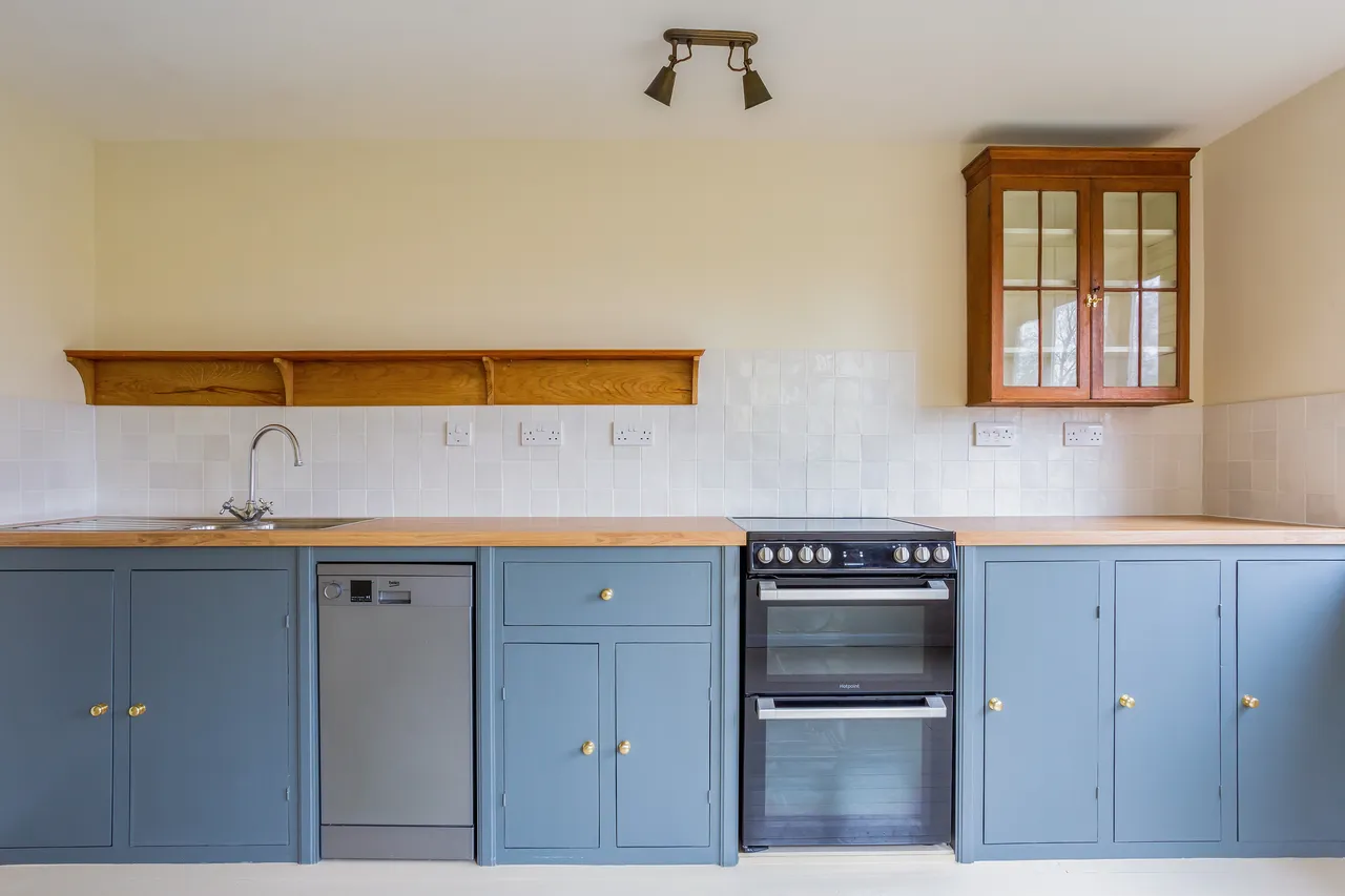 School Hill, Little Minster, OX29, photo 2