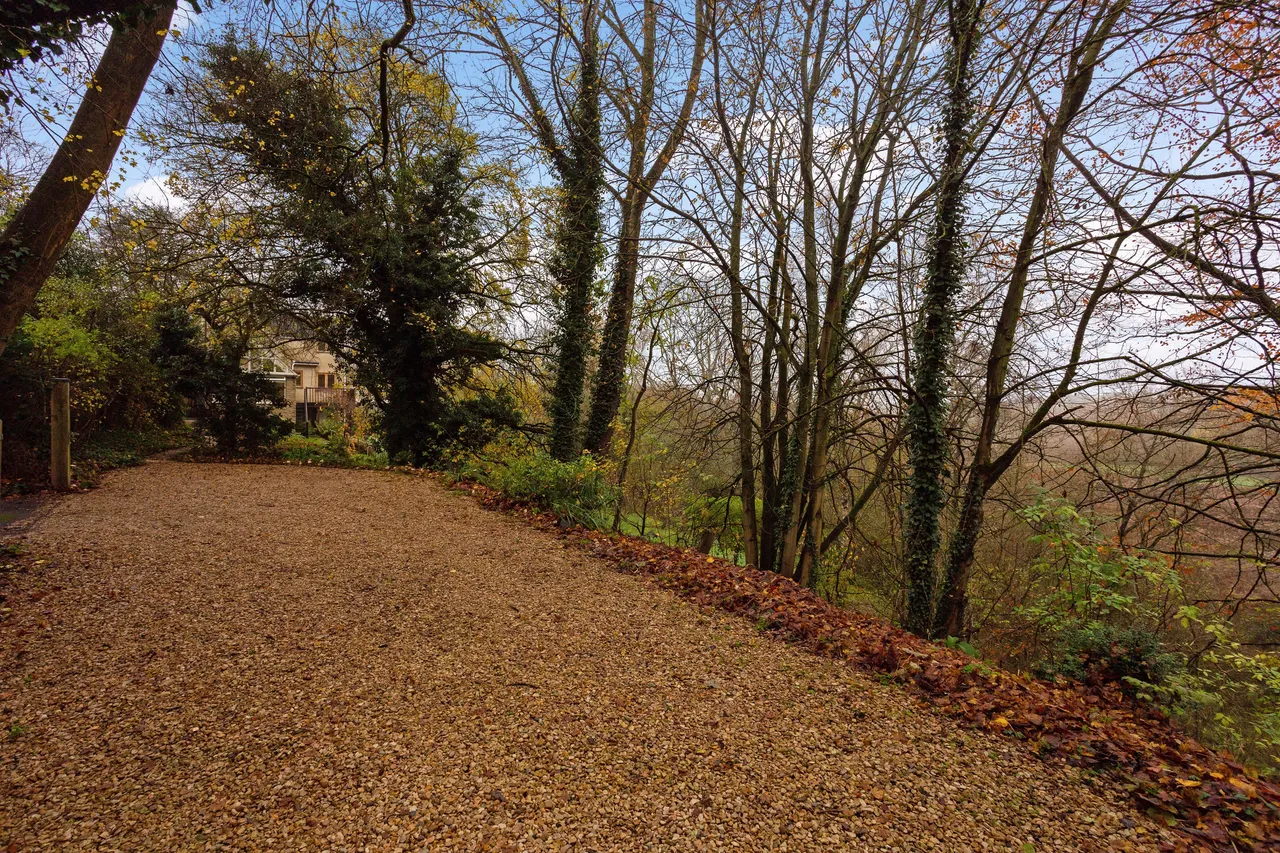 School Hill, Little Minster, OX29, photo 10