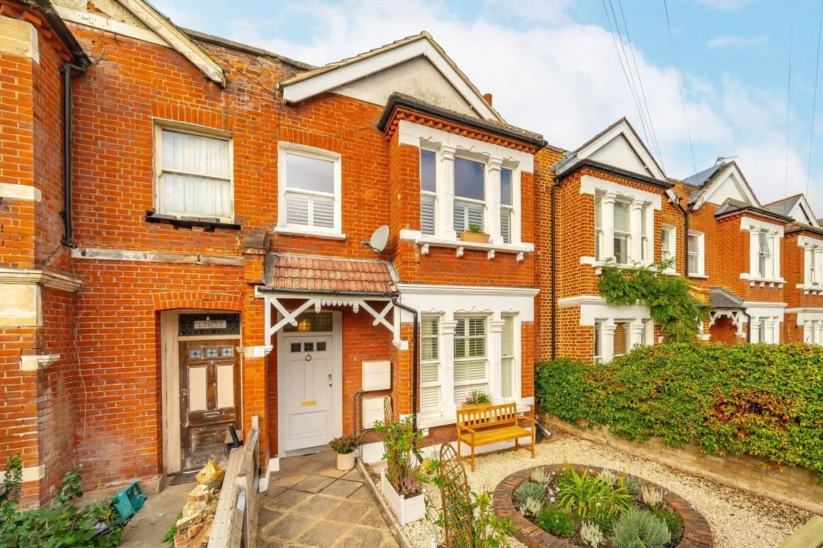 2 bed property for sale, Salford Road, SW2