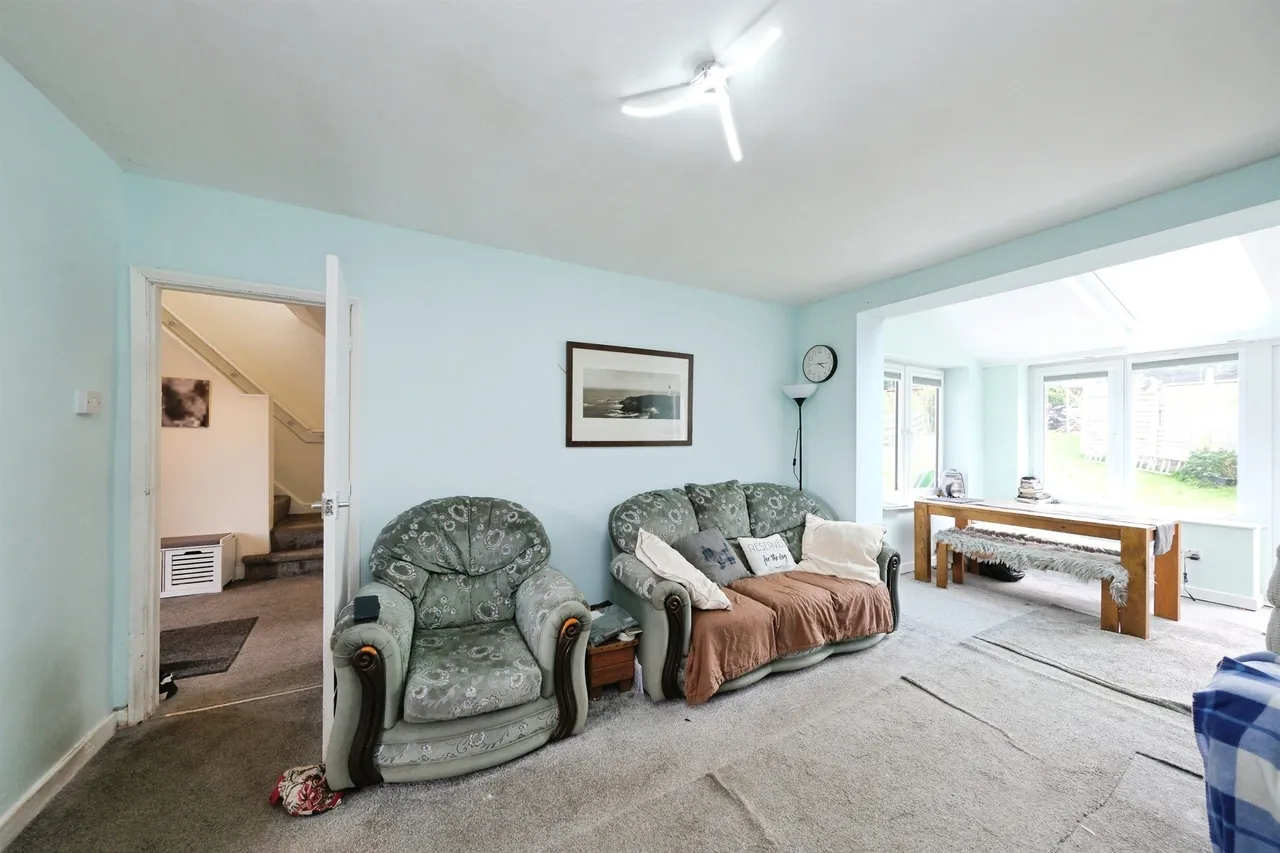 Central Walk, Brimington, S43, photo 5