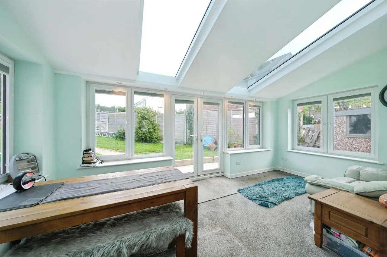 Central Walk, Brimington, S43, photo 7