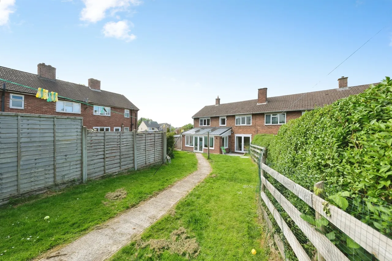 4 bed house for sale, Central Walk, Brimington, S43