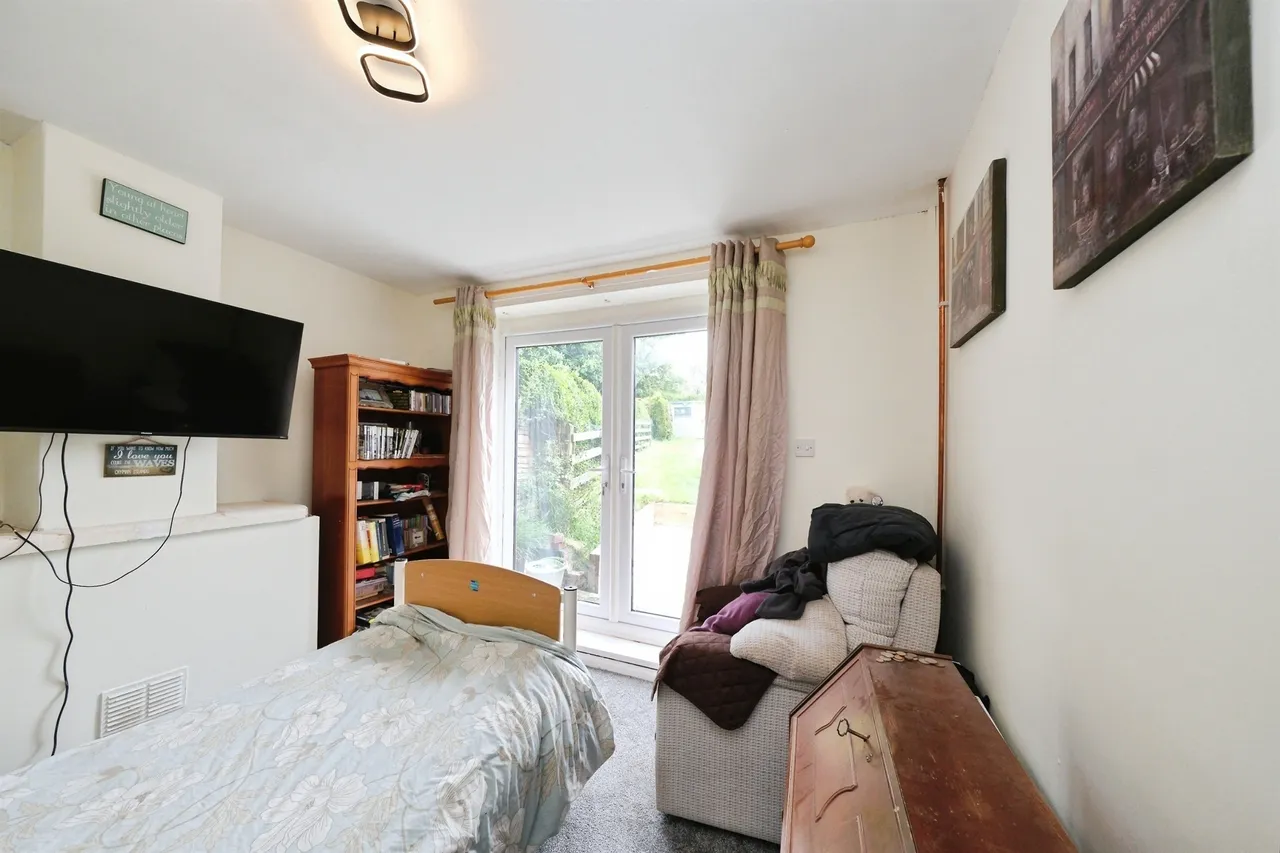 Central Walk, Brimington, S43, photo 14