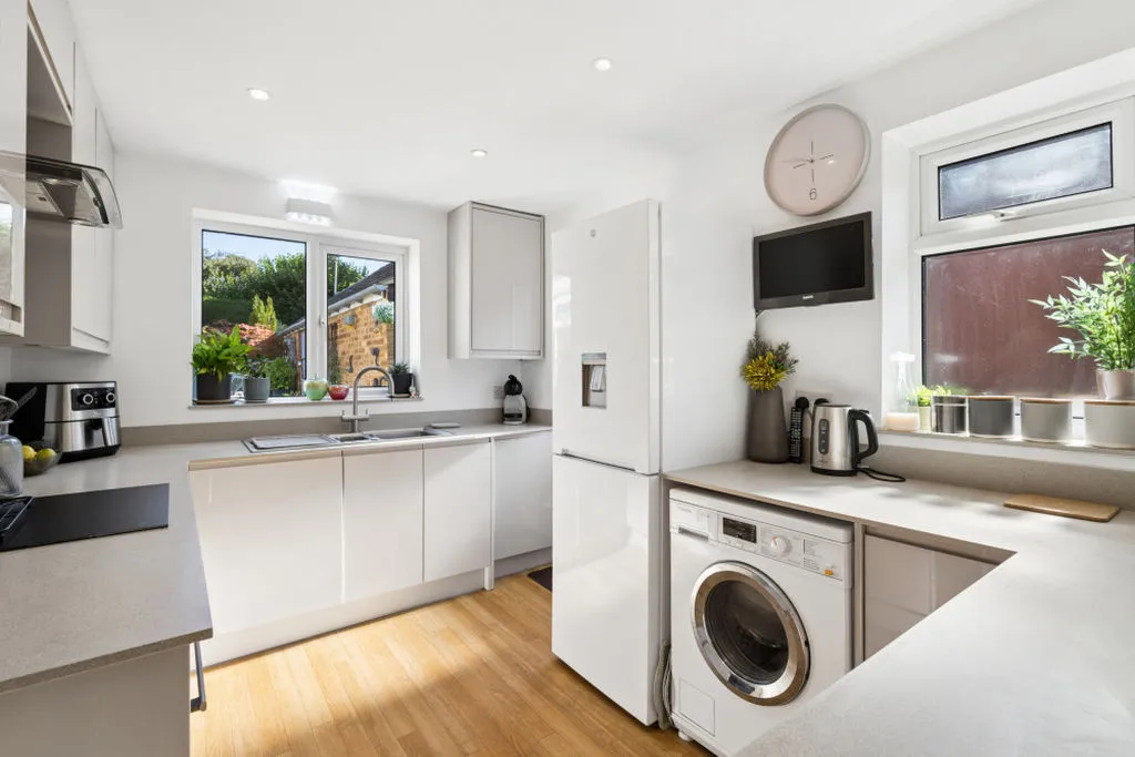 Philip Drive Flackwell Heath, High Wycombe HP10 9JB, photo 6