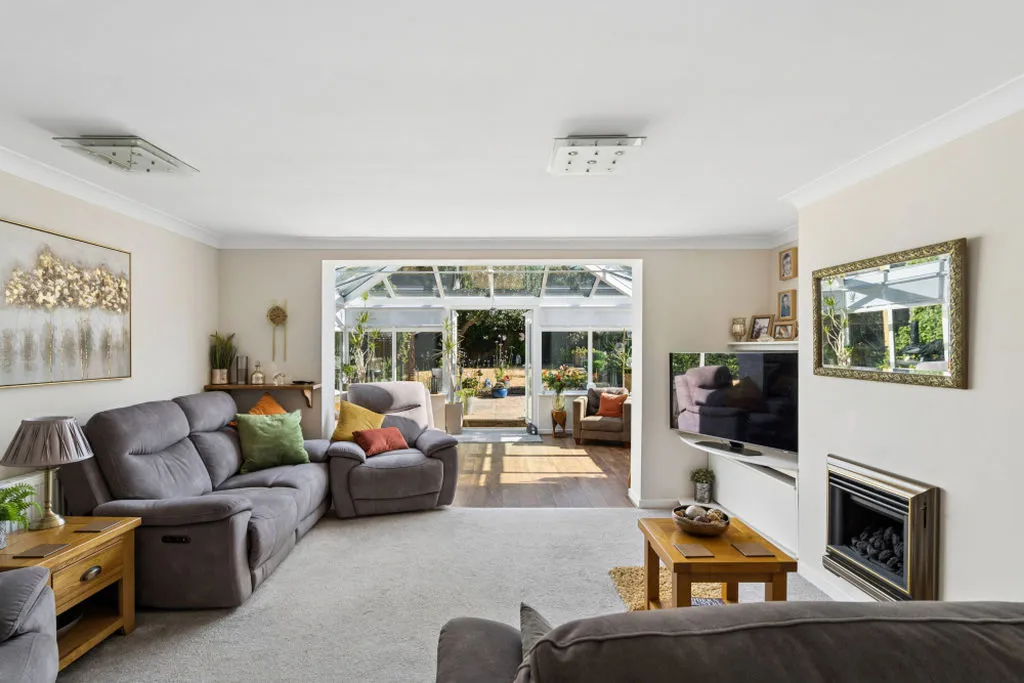 Philip Drive Flackwell Heath, High Wycombe HP10 9JB, photo 8