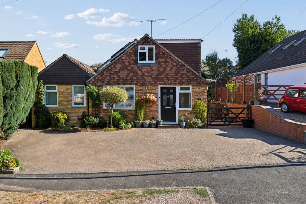 Philip Drive Flackwell Heath, High Wycombe HP10 9JB, photo 3