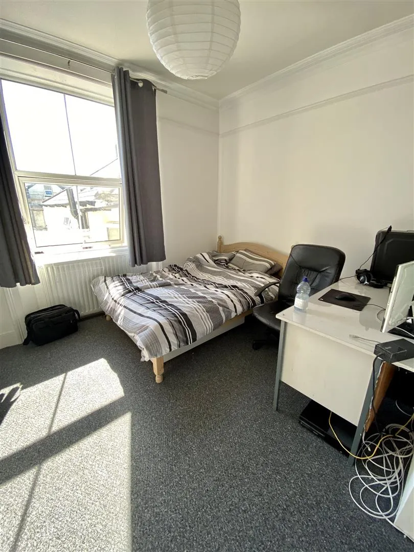 Hill Park Crescent, Plymouth, photo 11