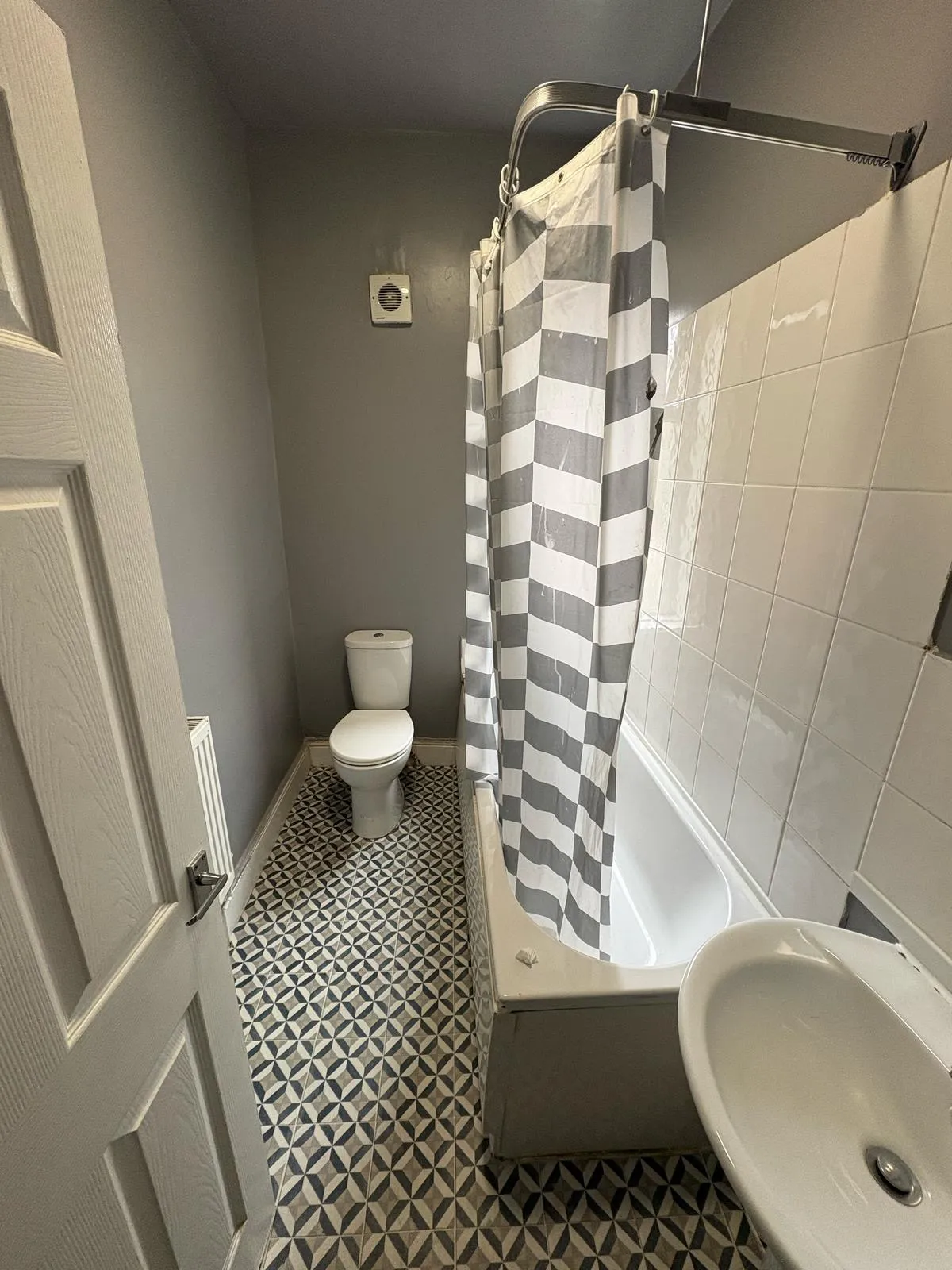 Waterbarn Street, BB10 1RN, photo 5