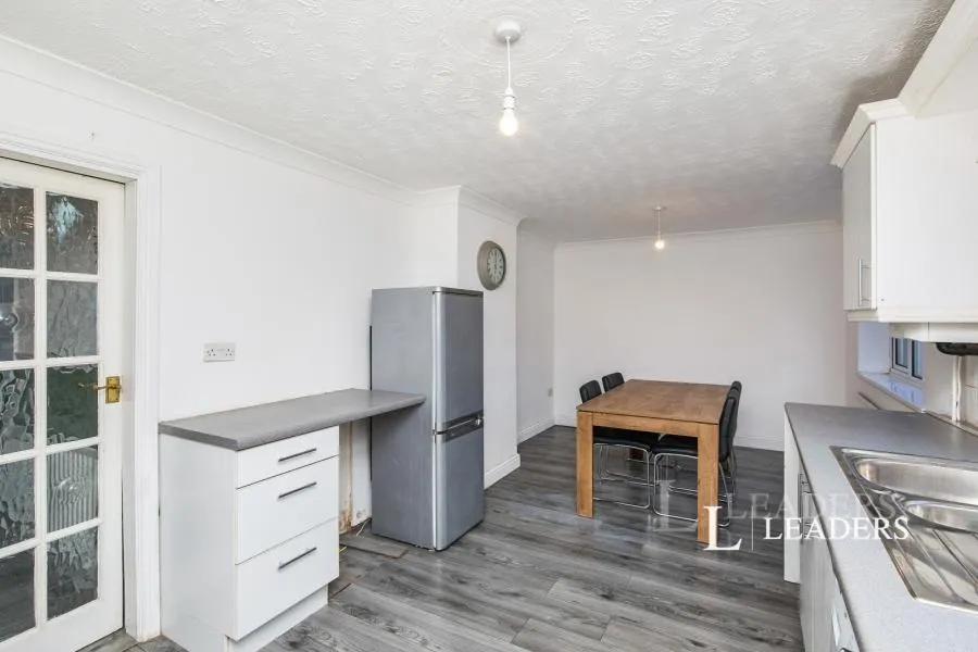 Harrogate Crescent, Derby, DE21, photo 6