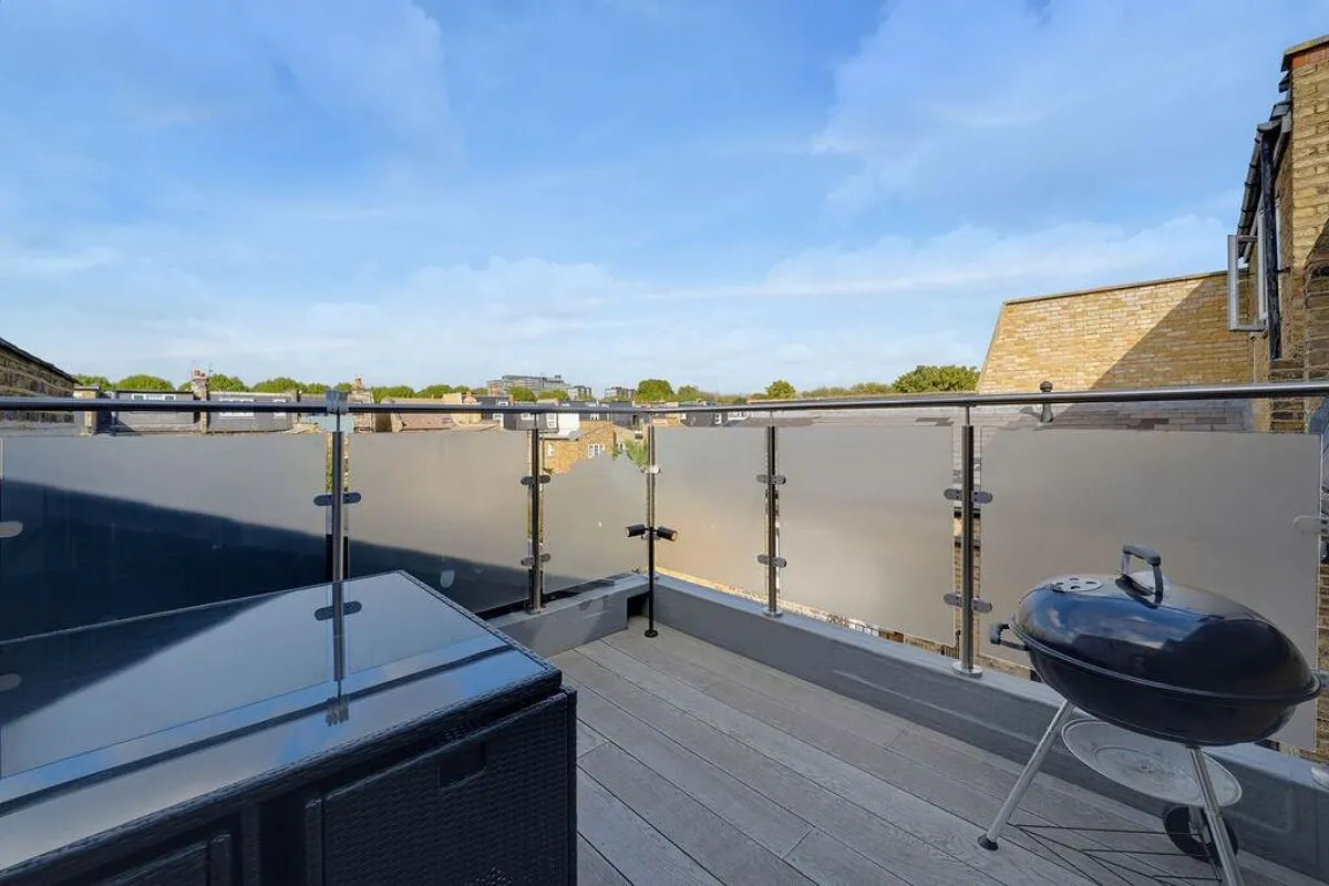 Queensmill Road, London, SW6, photo 11