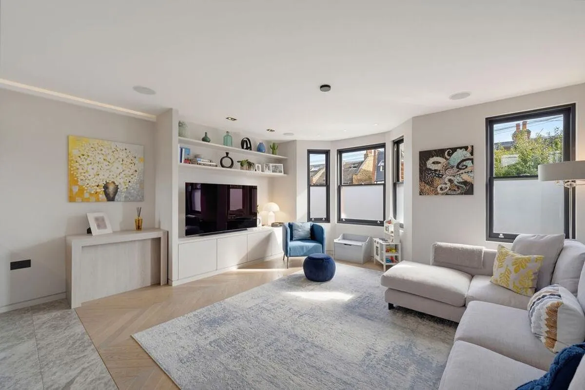 Queensmill Road, London, SW6, photo 3