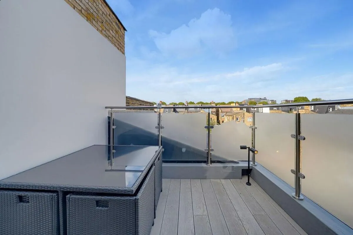 Queensmill Road, London, SW6, photo 15