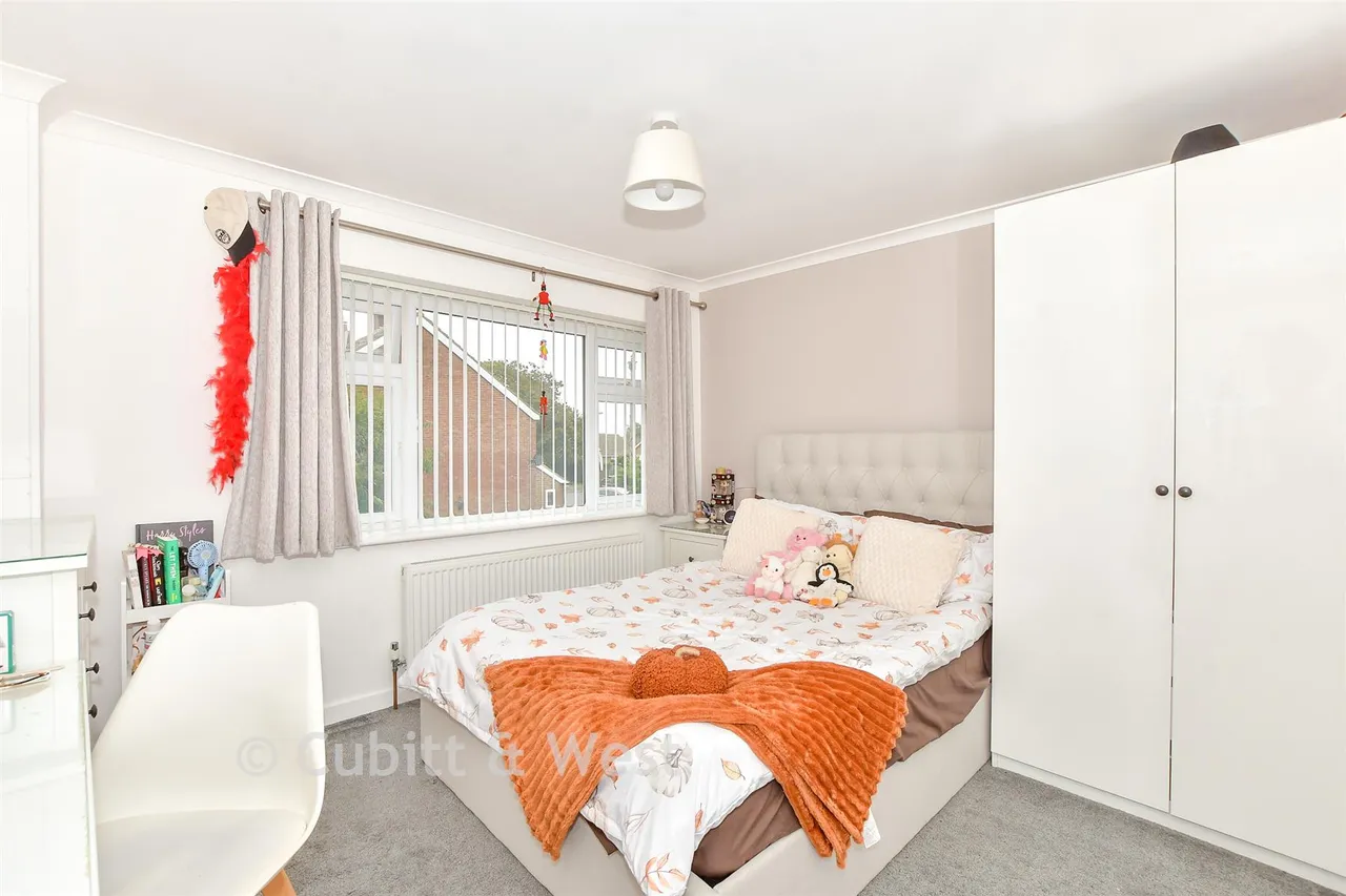 Queens Field Walk, Bognor Regis, PO21, photo 12