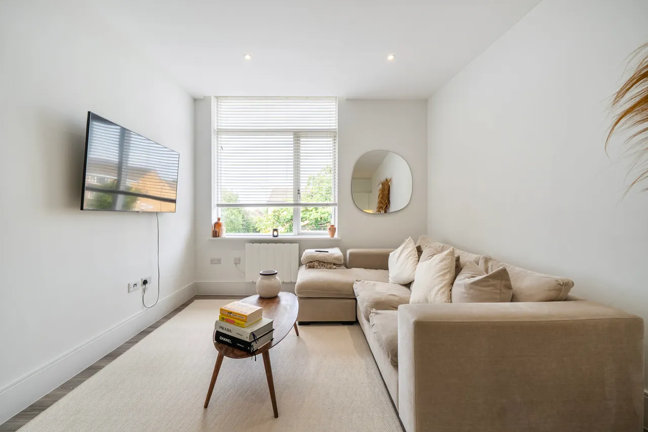 Field End Road, Malt Works Apartments, HA4, photo 4
