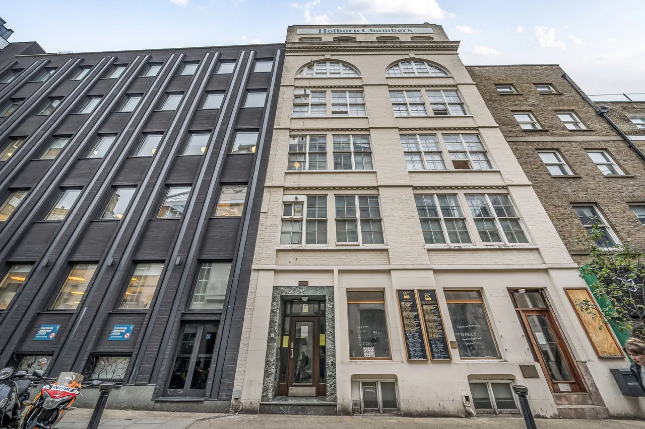 1 bed flat for sale — Third Floor Flat, 6 Gate Street, London