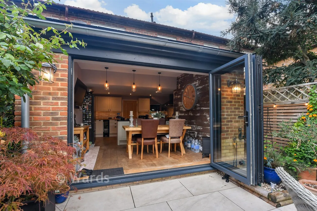 2 bed house for sale, Bluebell Walks, Paddock Wood, TN12