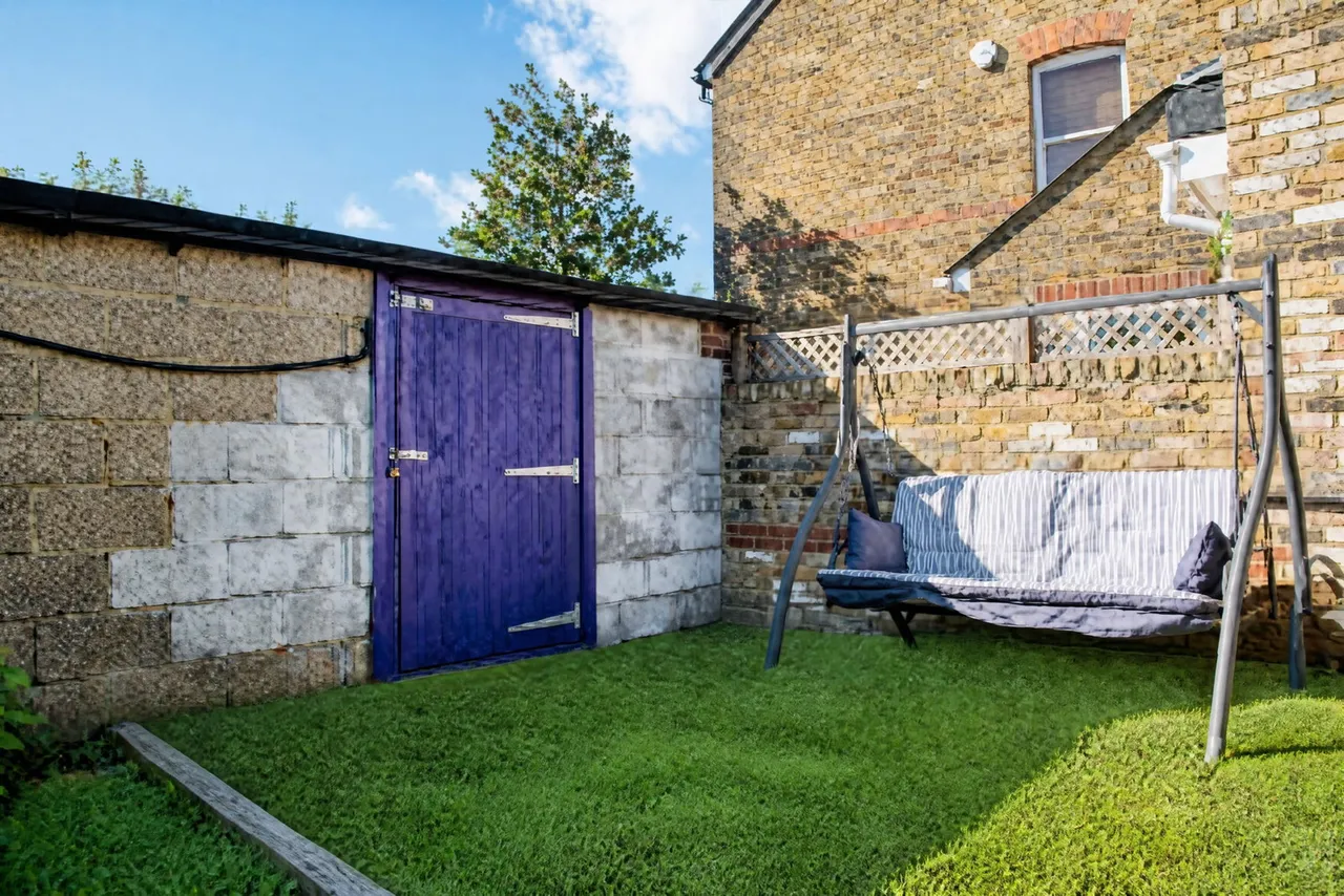 St. Anns Road, Faversham, ME13, photo 37