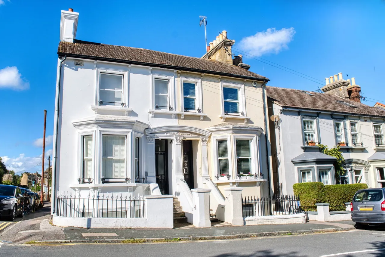 St. Anns Road, Faversham, ME13, photo 38