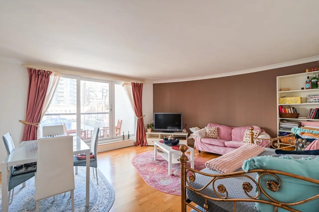 1 Antilles Bay Apartments, 3 Lawn House Close, London, photo 9