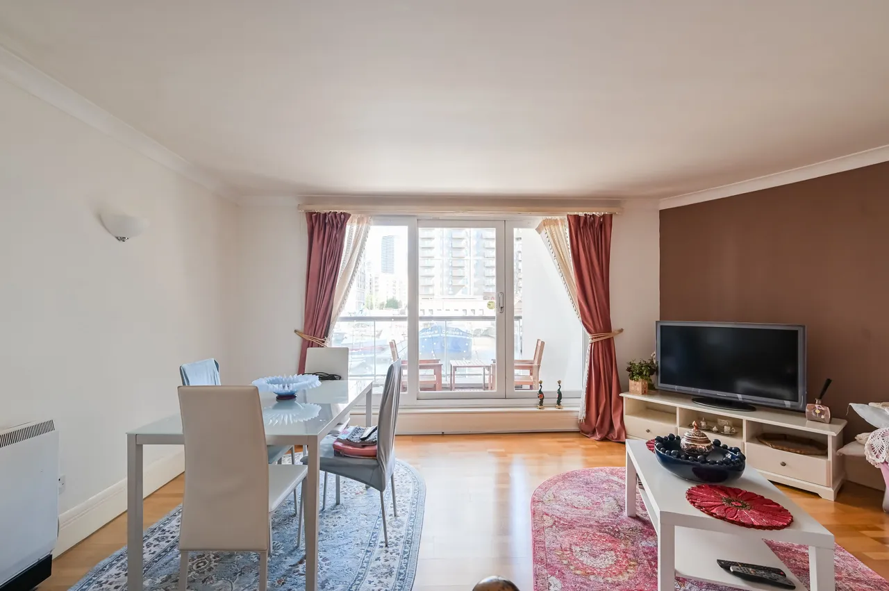 1 Antilles Bay Apartments, 3 Lawn House Close, London, photo 10
