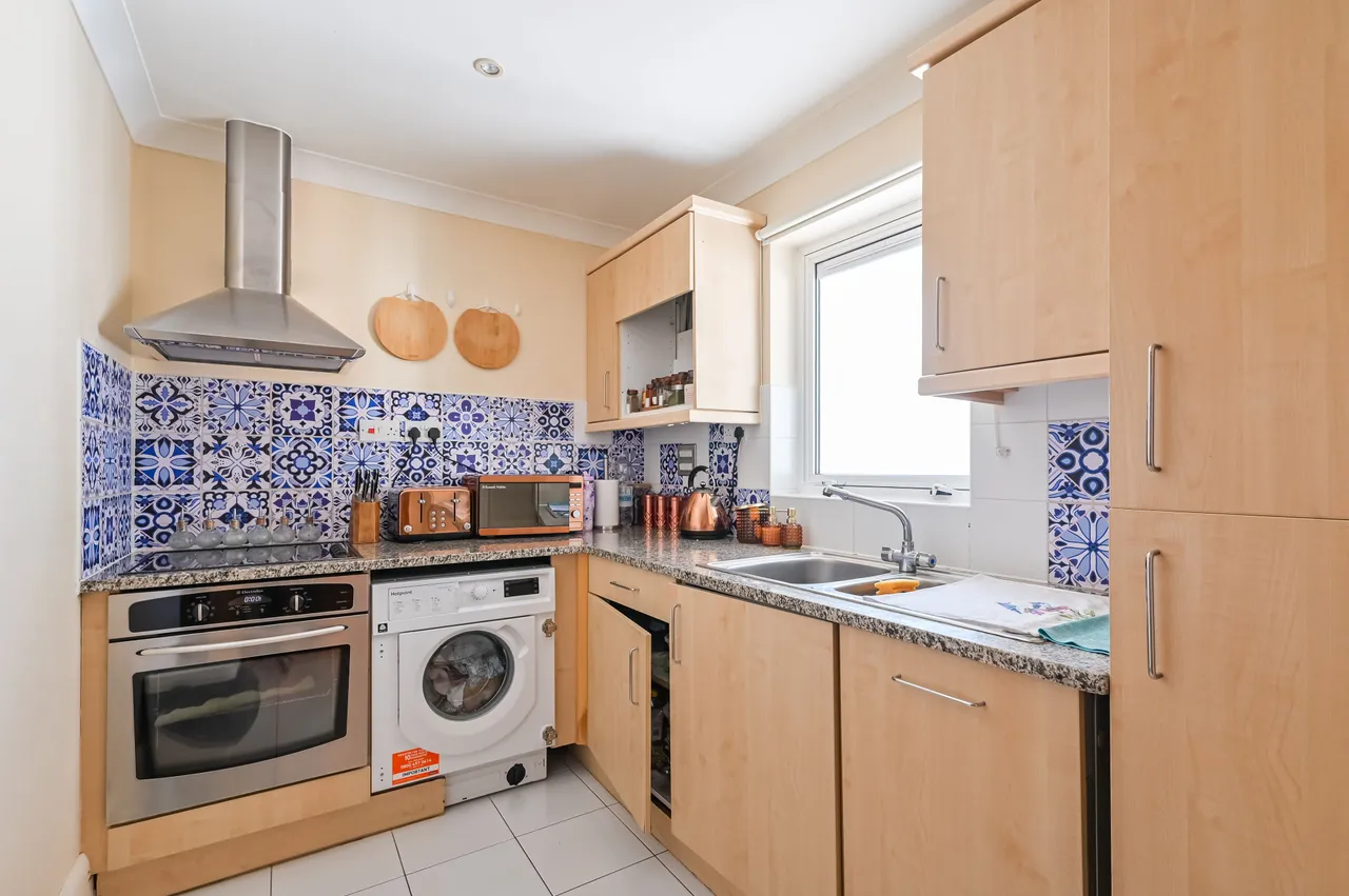 1 Antilles Bay Apartments, 3 Lawn House Close, London, photo 2