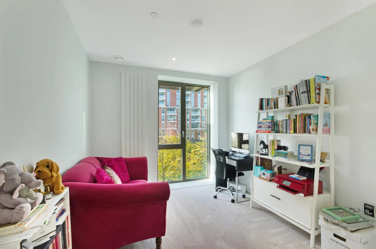 Kelson House, Royal Wharf, E16, photo 12