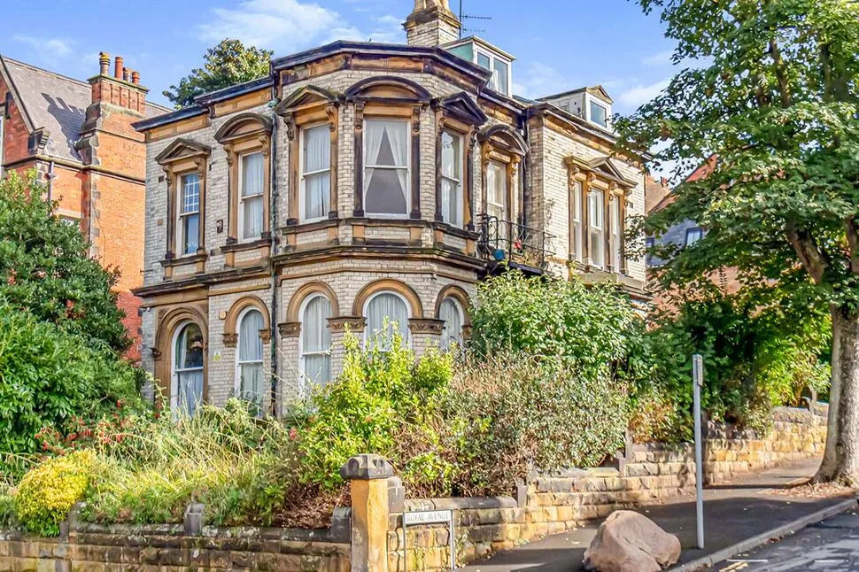 2 bed flat for sale, Valley Road, Scarborough, YO11